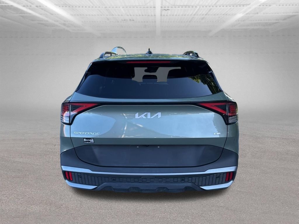 Used 2024 Green Kia X-Line image 4