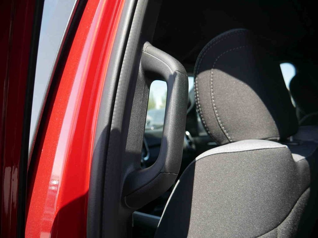 New 2026 Molten Red Pearl-Coat Exterior Paint RAM BIG HORN image 15