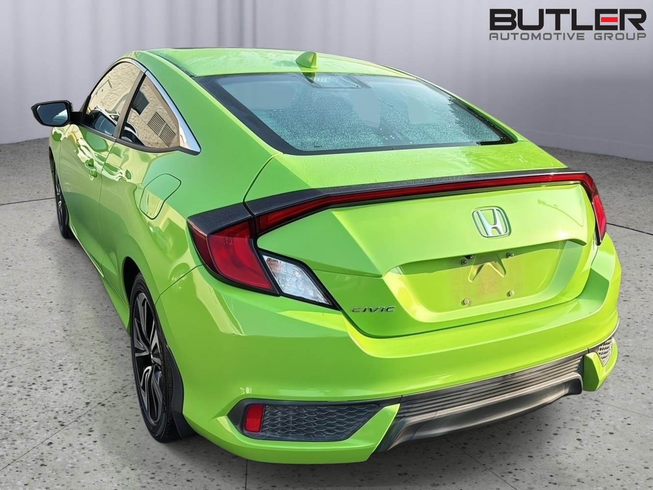 Used 2017  Honda EX-T image 10