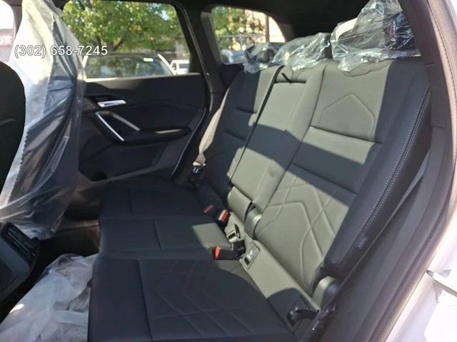 New 2026 Mineral White Metallic BMW xDrive28i image 8