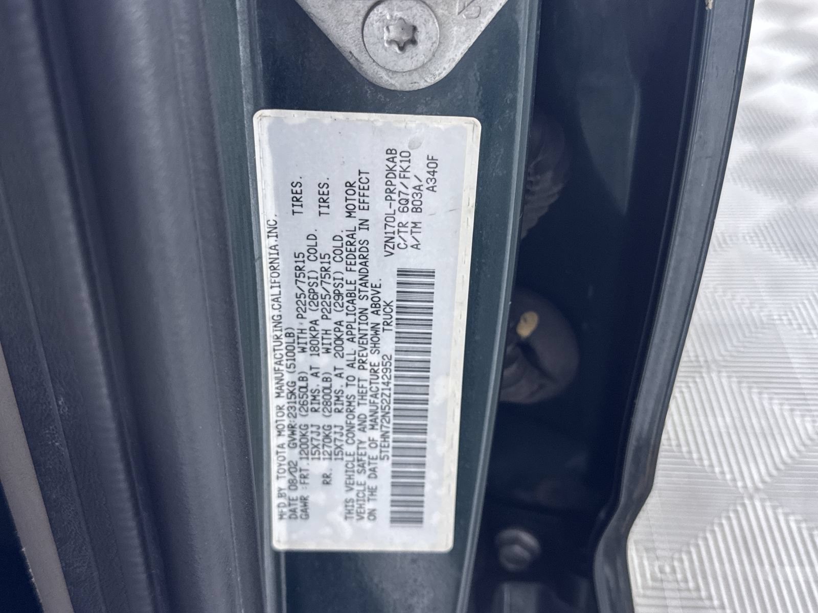 Used 2002 Green Toyota  image 11