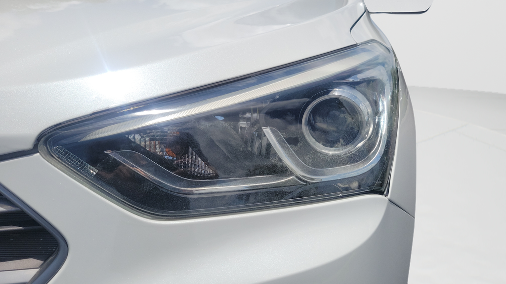Used 2017 White Hyundai 2.4 Base image 23