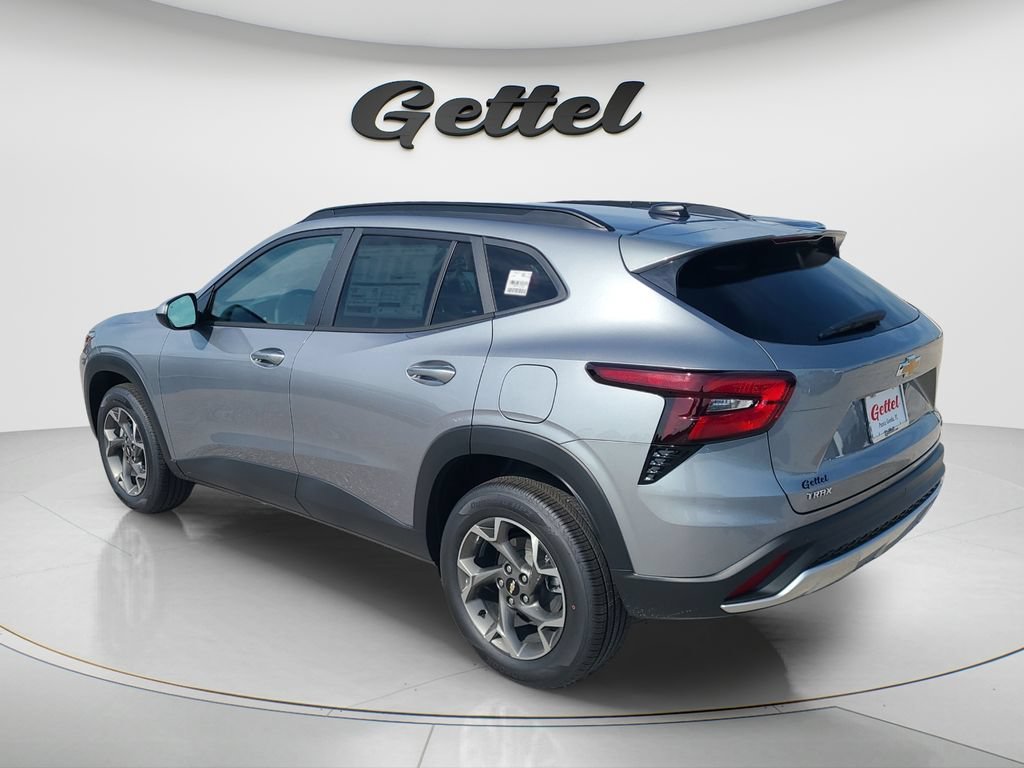 2026 Chevrolet Trax LT - Photo 7