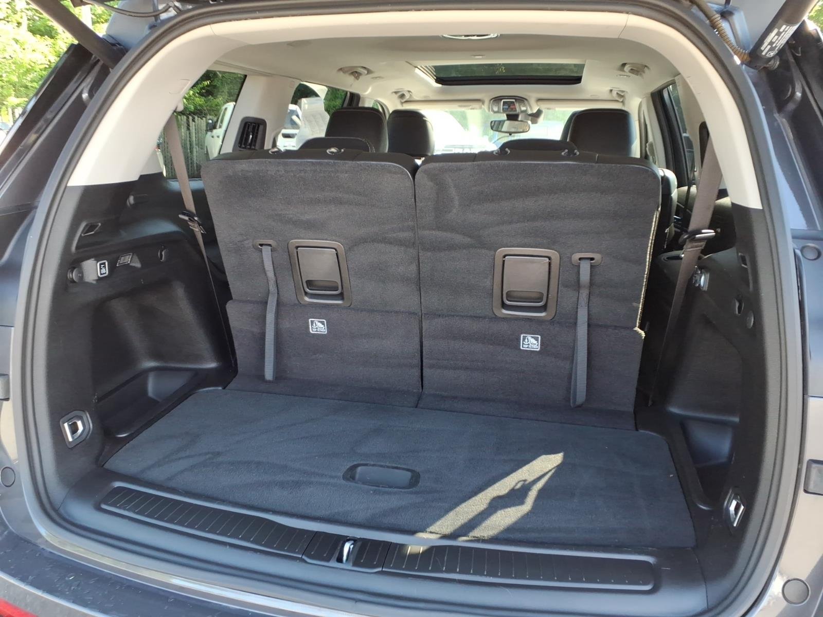 Used 2023 Gray Jeep Limited image 22