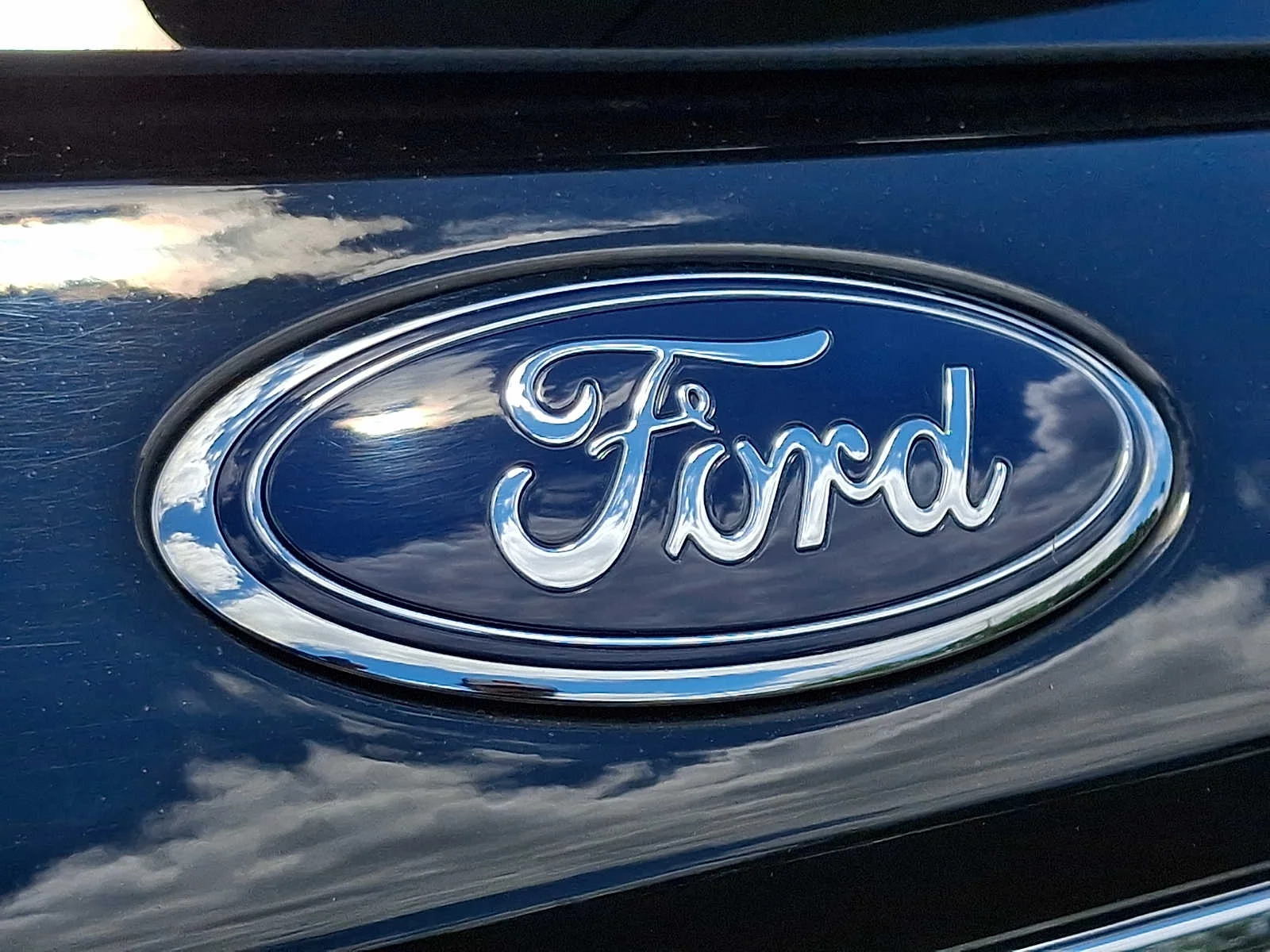Used 2021 Agate Black Metallic Ford XLT image 30