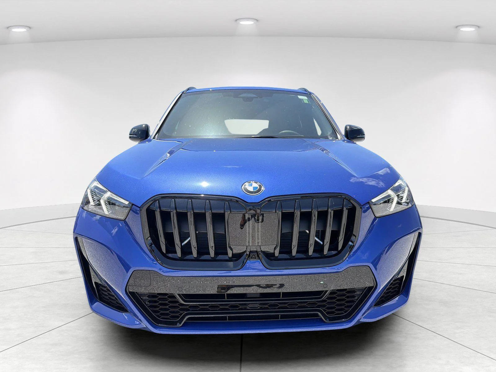 New 2026 Portimao Blue Metallic BMW xDrive28i image 2
