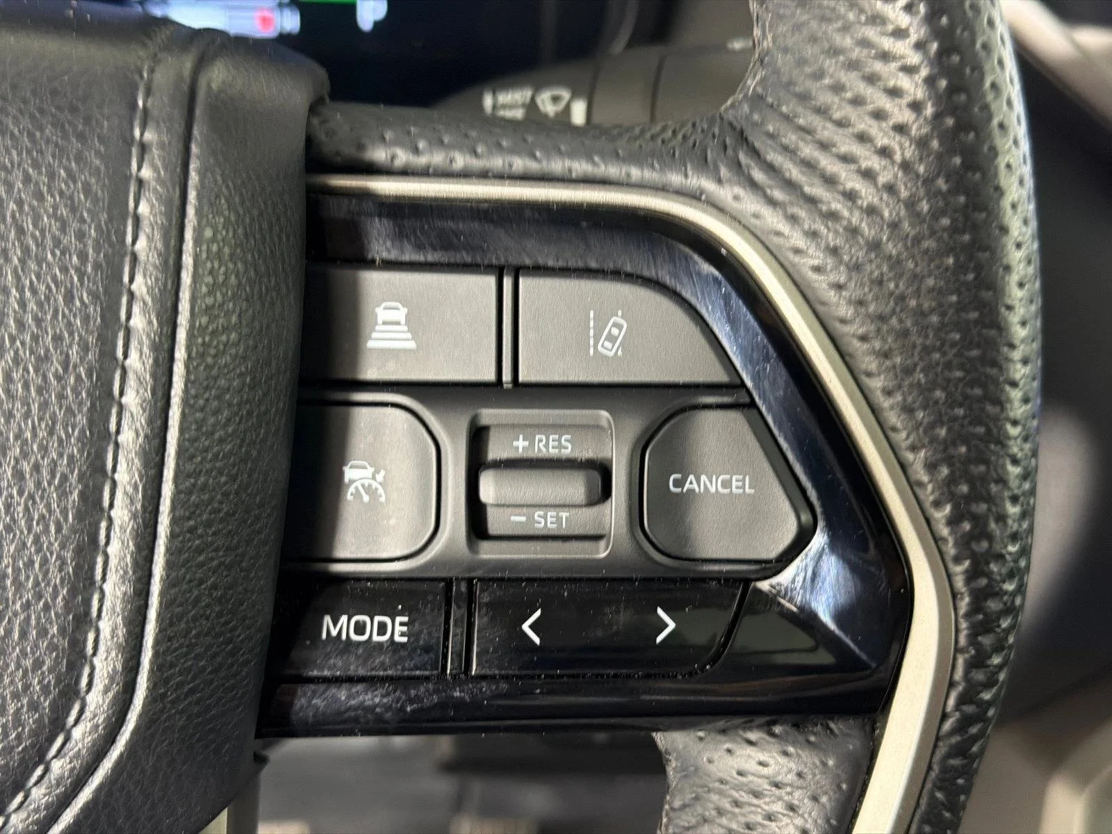 Used 2024 Silver Toyota Limited Hybrid image 27