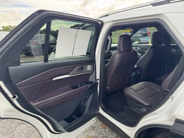 Used 2025 White Ford Platinum image 13