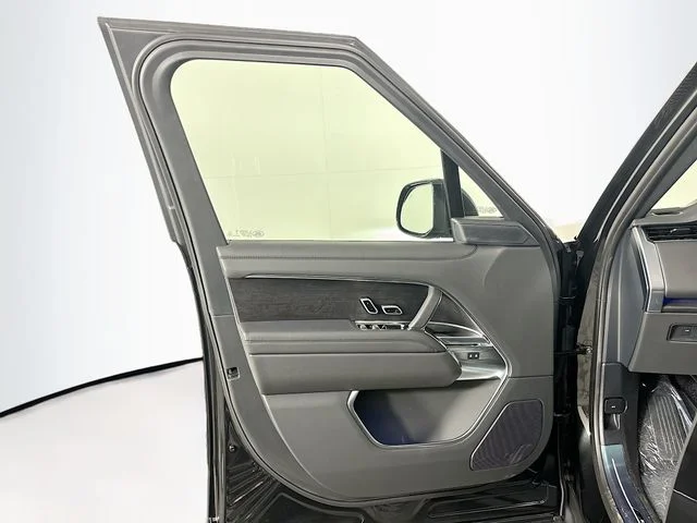 New 2026 Black Land Rover SE image 11