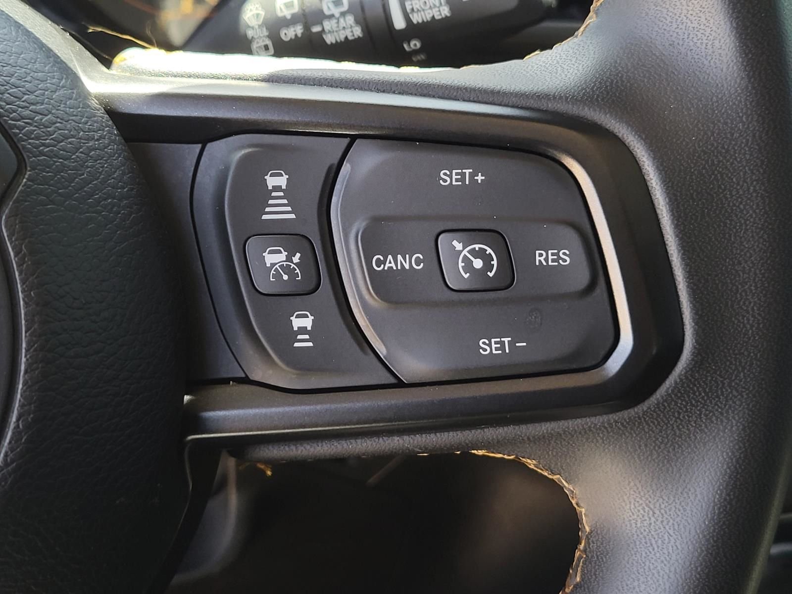 Used 2024 Hydro Blue Pearl Coat Jeep Sport S image 25