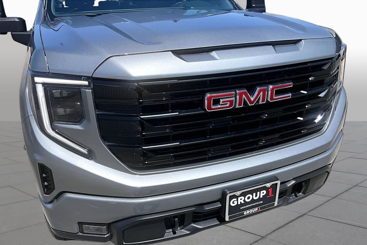Used 2024 Sterling Metallic GMC Elevation image 30