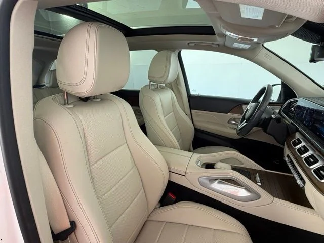 Used 2022 White Mercedes-Benz GLE 350 image 39