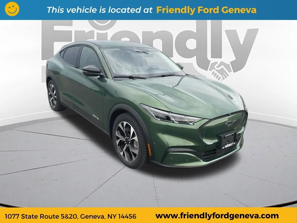 Used 2024 Eruption Green Metallic Ford Select image 33