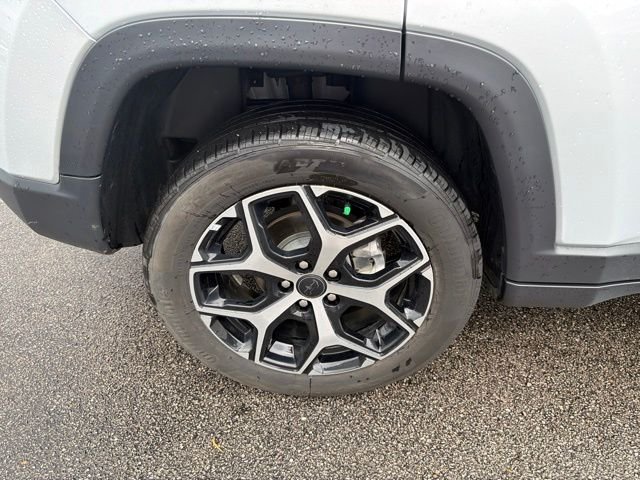 Used 2025 Silver Jeep Limited image 12