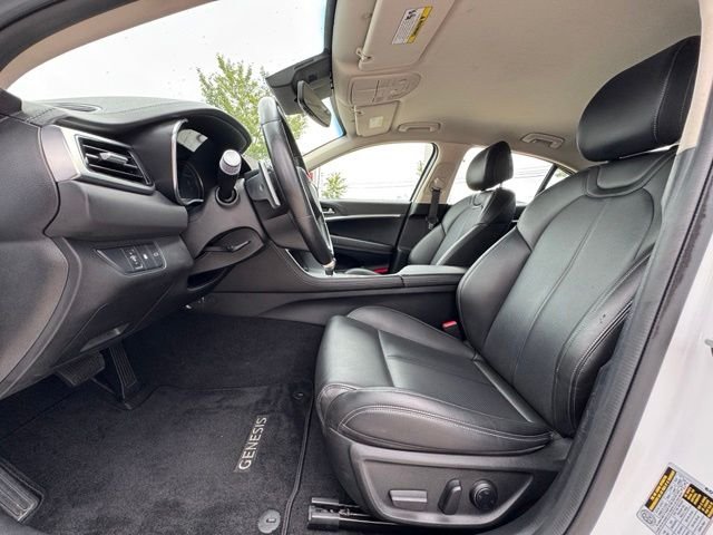 Used 2025 Uyuni White Genesis 2.5T image 15
