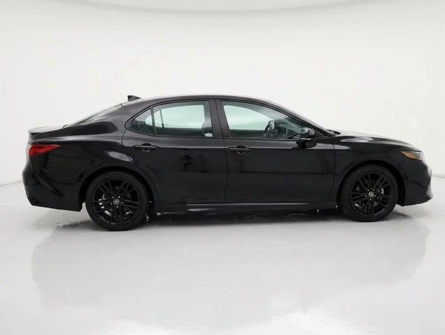 Used 2026  Toyota SE Nightshade image 8