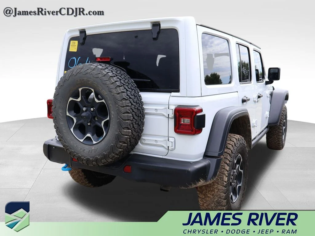 Used 2023 White Jeep Rubicon 4xe image 13
