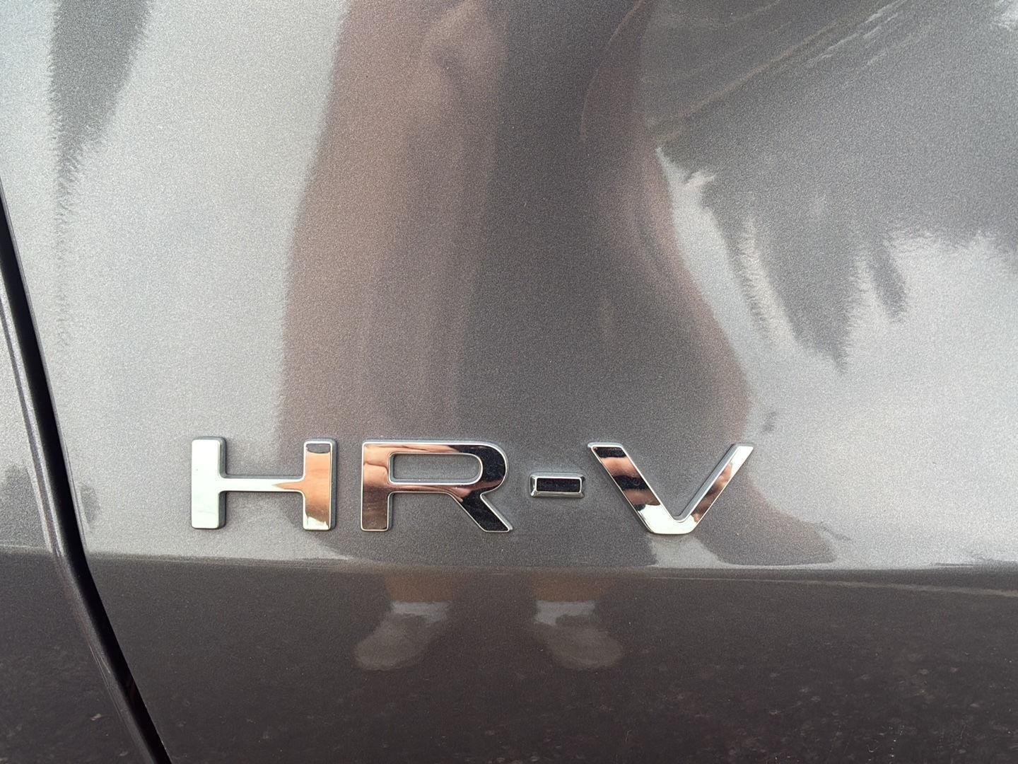 Used 2023 Modern Steel Metallic Honda EX-L image 9