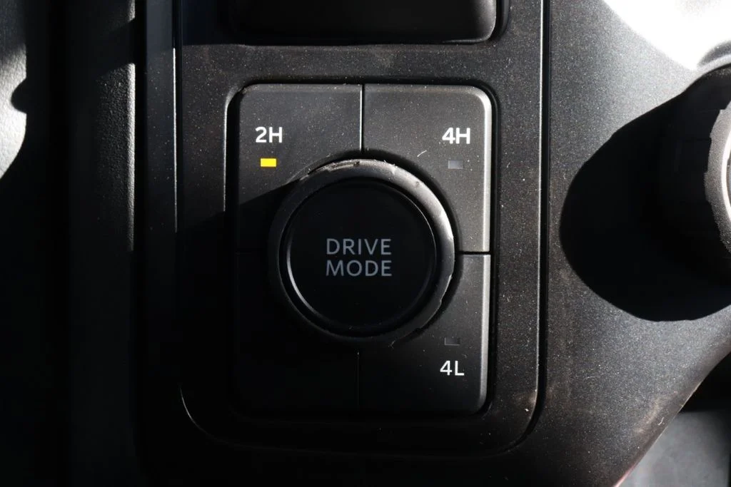 New 2026 Oxford White Ford F-550® XL image 18