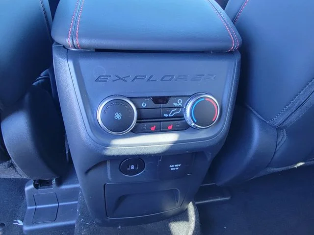 2025 Ford Explorer ST - Photo 13