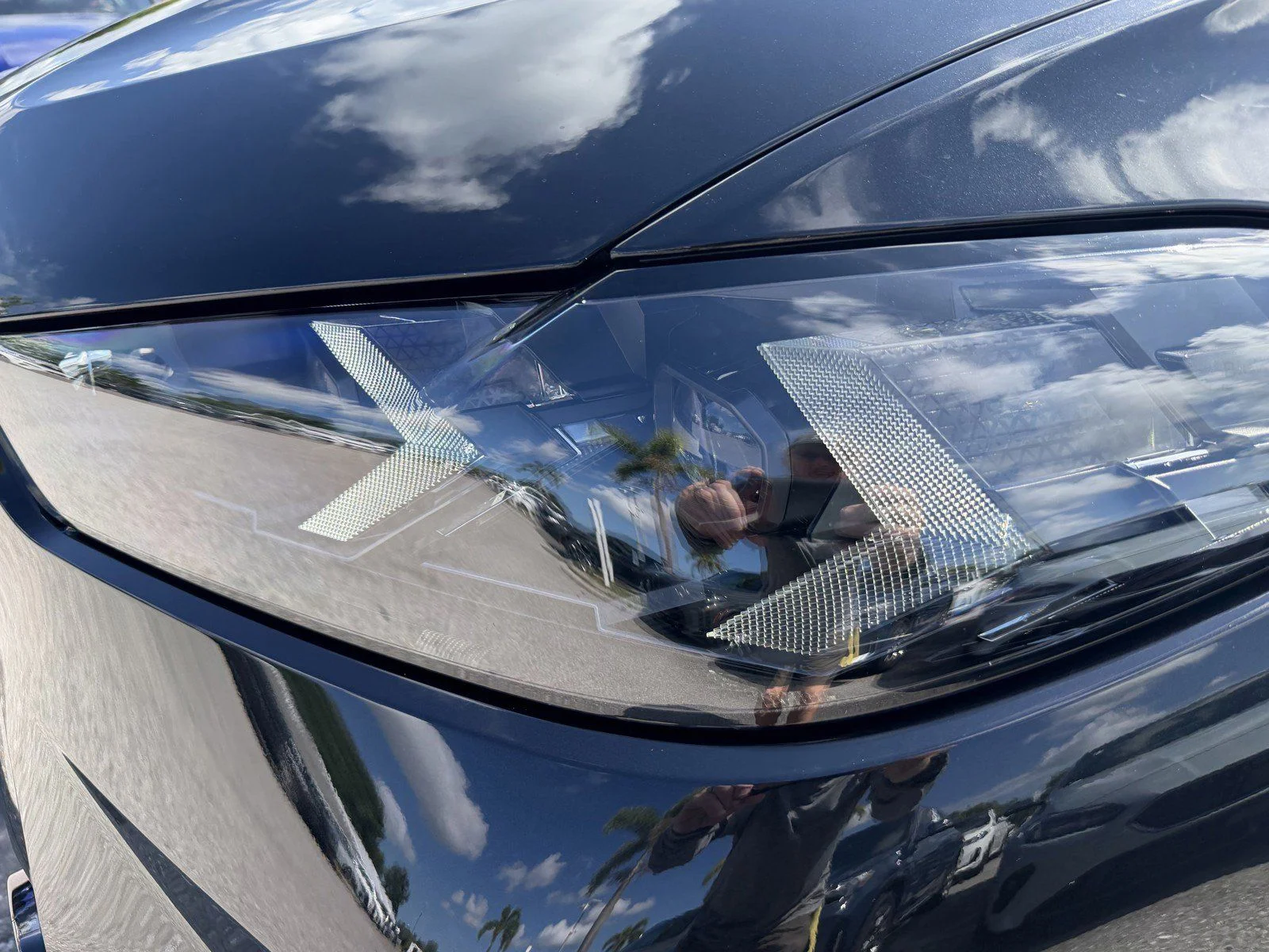 New 2026 Black Sapphire Metallic BMW xDrive40i image 9