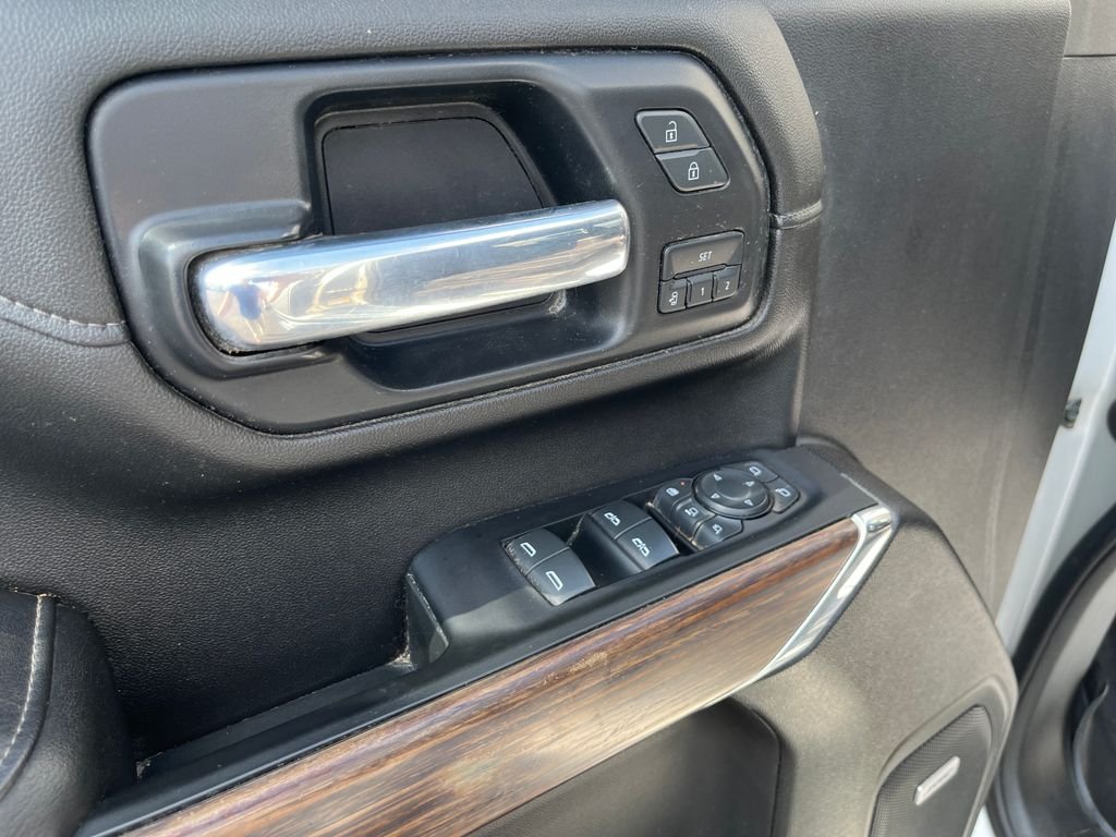 Used 2022 Silver Chevrolet High Country image 11