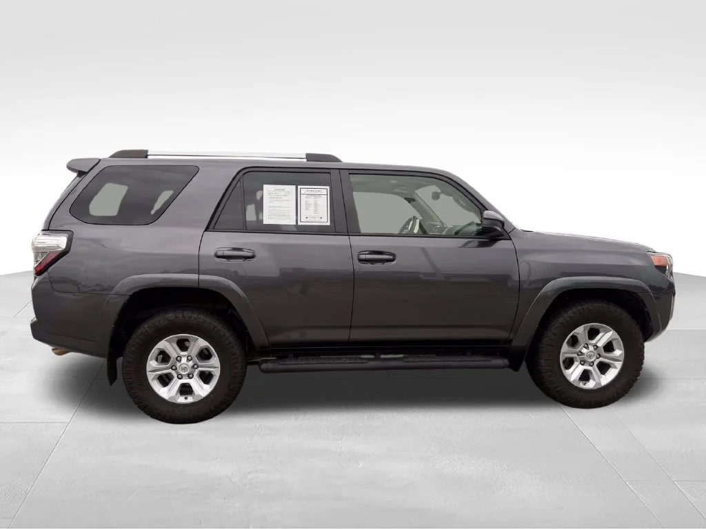 Used 2021 Gray Toyota SR5 image 30