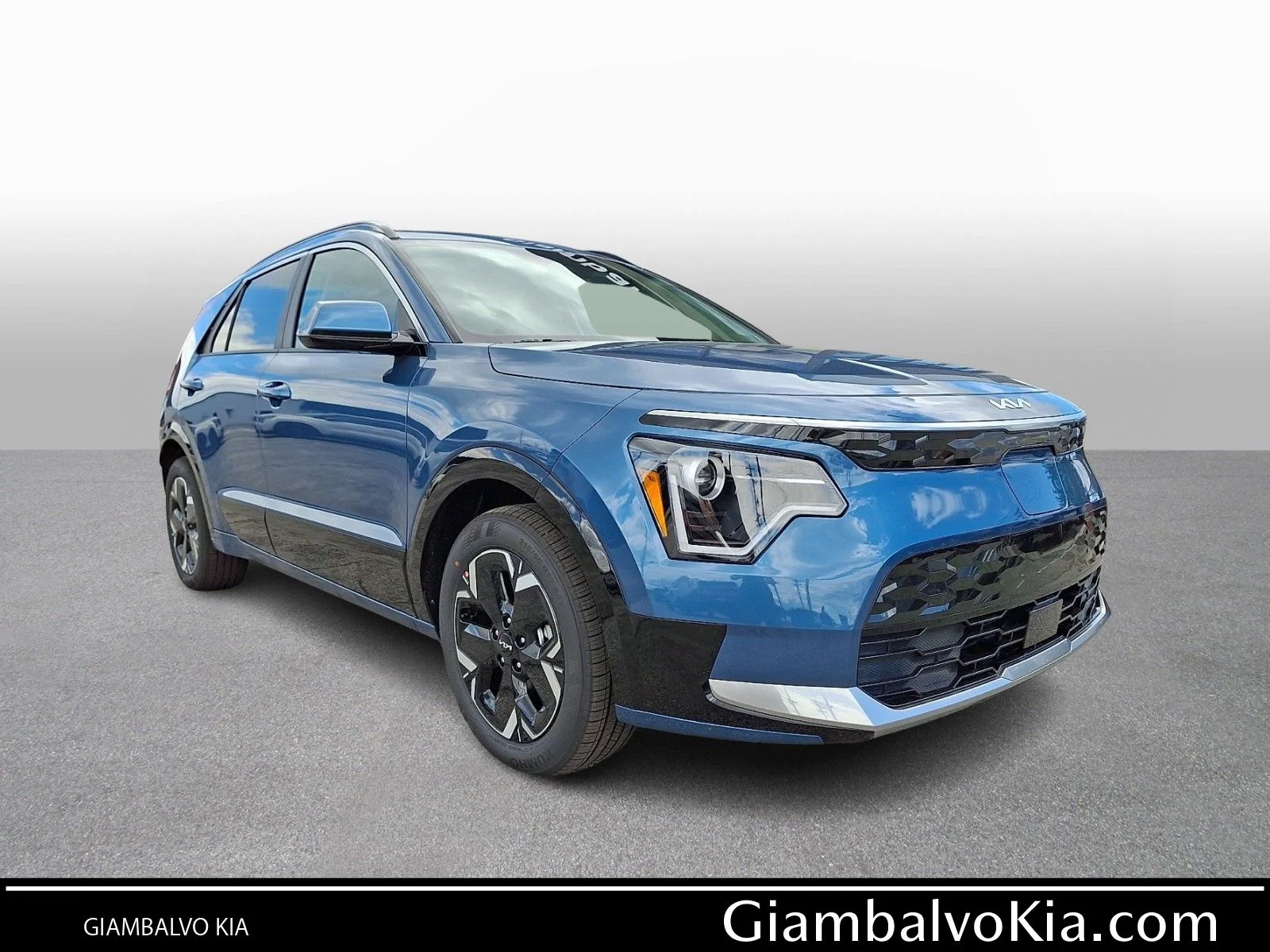 New 2026 Blue Kia Wind image 1