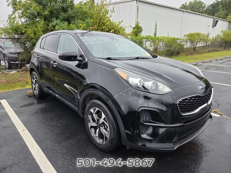 Used 2020 Black Cherry Pearl KIA LX image 3