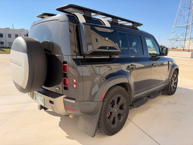 Used 2020 Black Land Rover HSE image 6