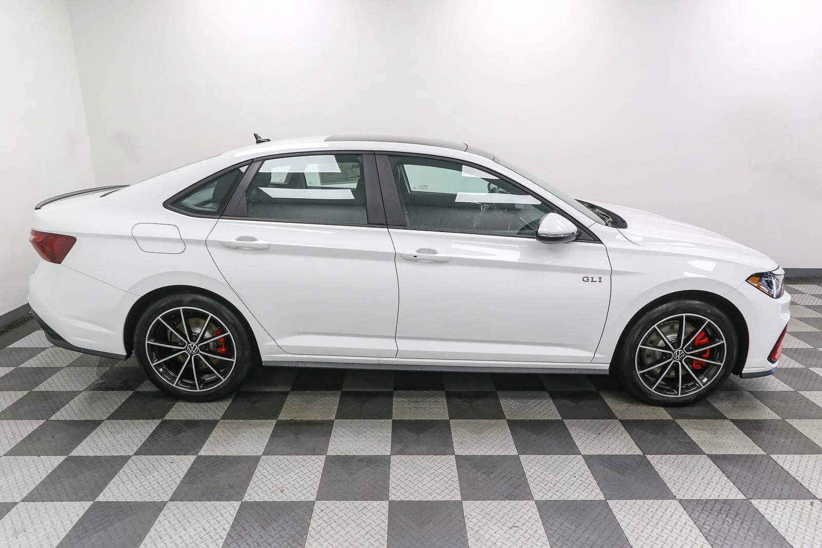 New 2026 Pure White Volkswagen Autobahn image 8