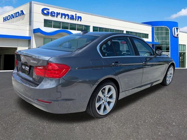 Used 2015 Mineral Gray Metallic BMW 320i xDrive image 5