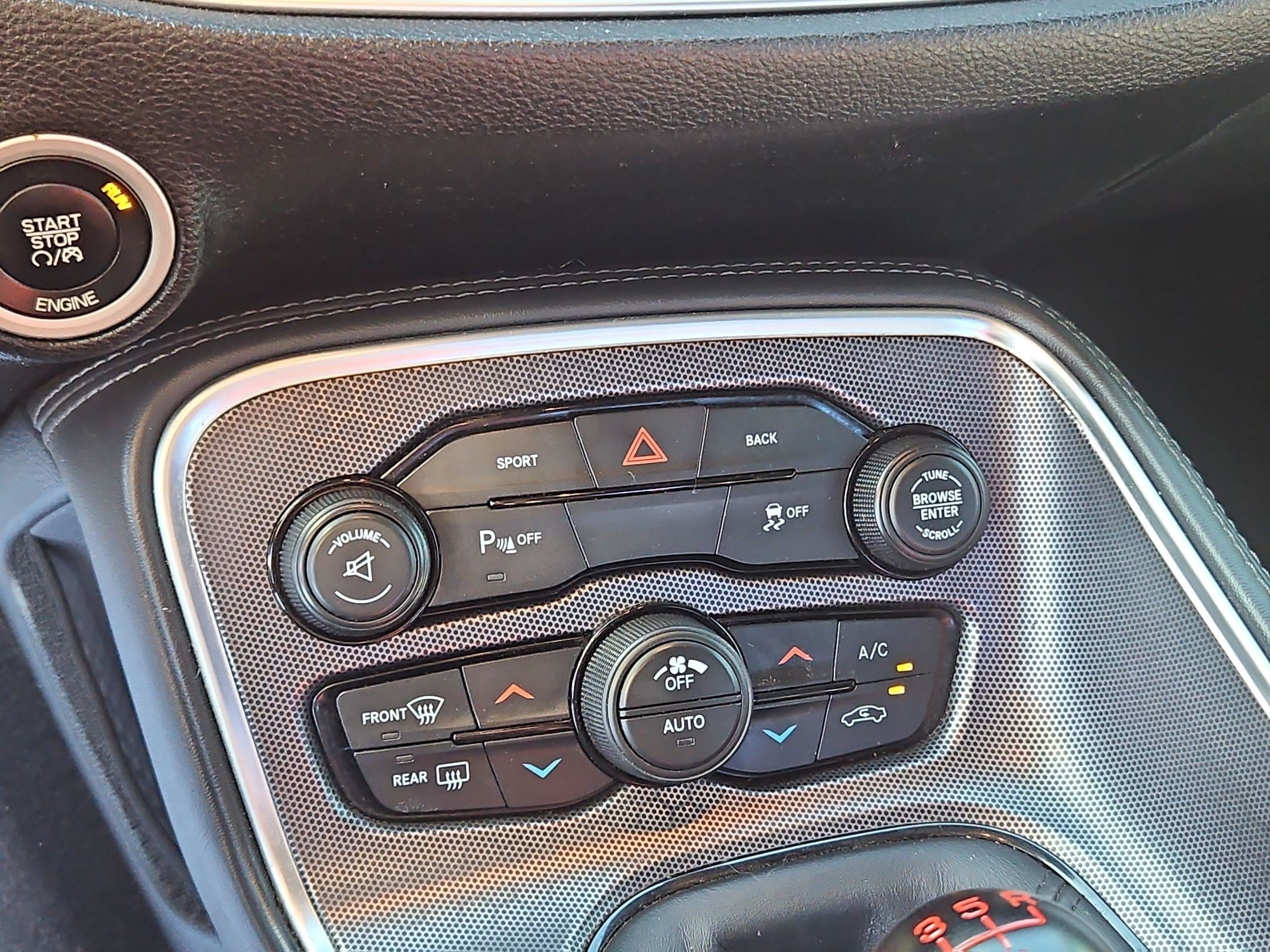 Used 2015 Billet Silver Metallic Clearcoat Dodge R/T Plus image 21