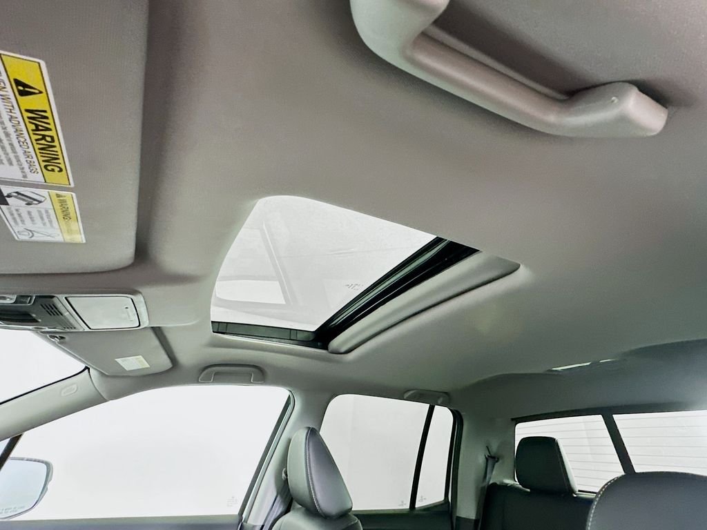 New 2026 Platinum White Pearl Honda RTL image 21