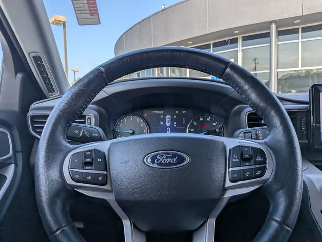 Used 2023 White Ford XLT image 27