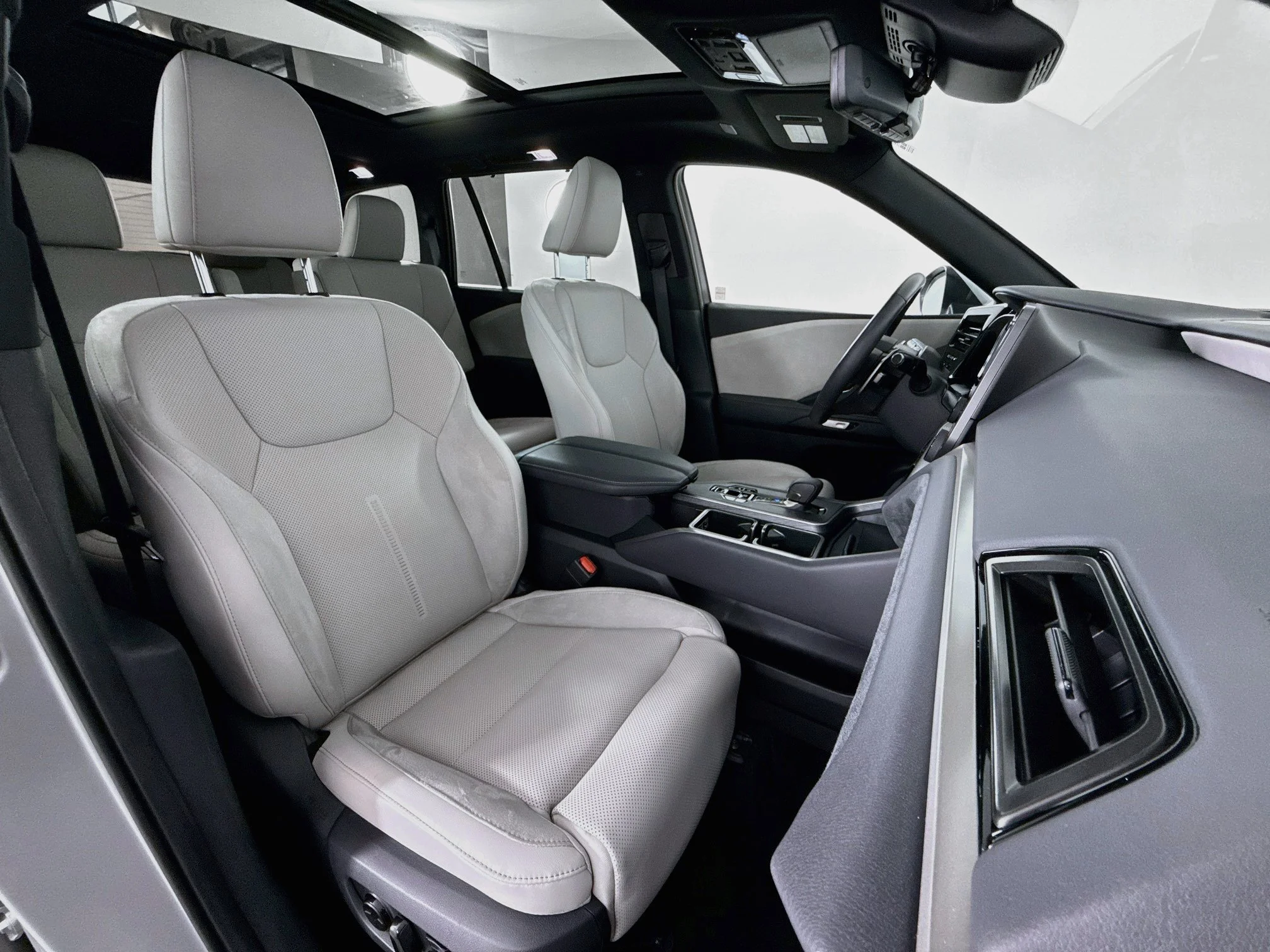 Certified Used 2025 Celestial Silver Metallic Lexus 350 Luxury image 28