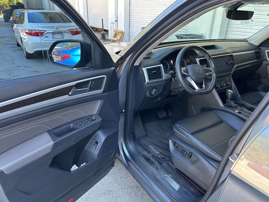 2021 Volkswagen Atlas V6 SE Technology photo 2