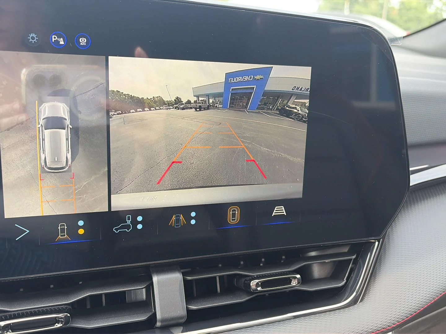 2027 Chevrolet Equinox RS - Photo 26