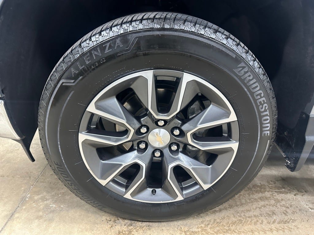 Used 2024 Sterling Gray Metallic Chevrolet LT image 36
