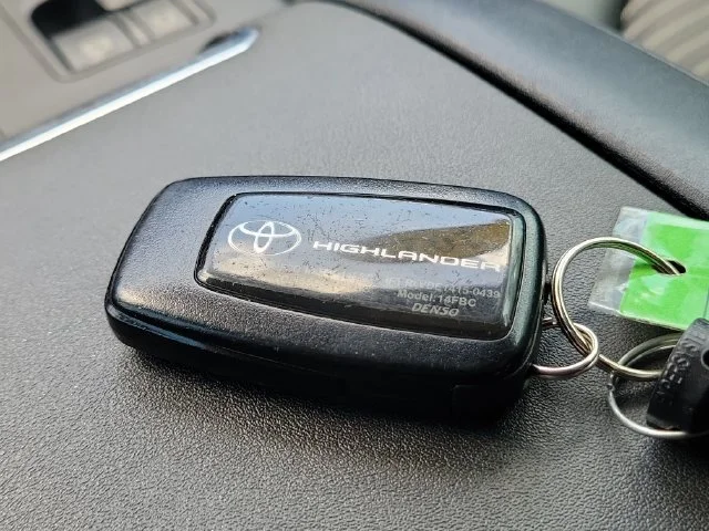 2022 Toyota Highlander XSE - Photo 39