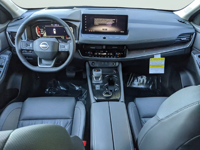 Certified Used 2026 Black Nissan Platinum image 9
