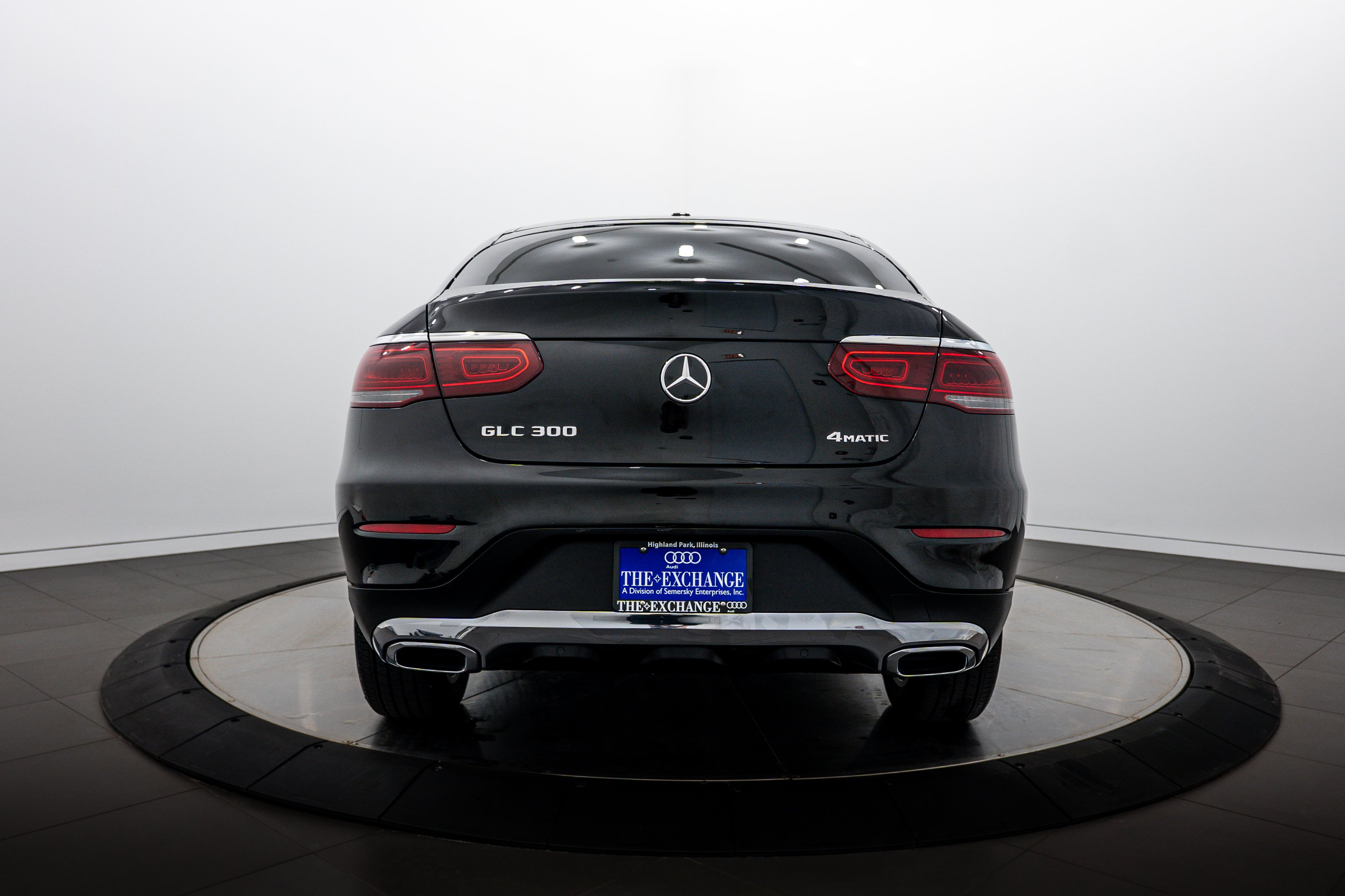 Used 2020 Black Mercedes-Benz GLC 300 image 23