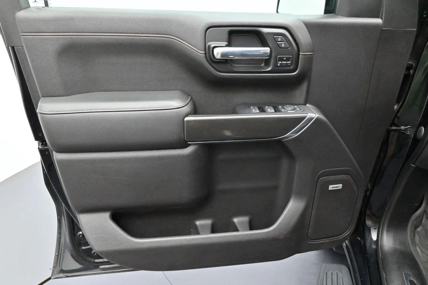 Used 2020 ONYX BLACK GMC AT4 image 10