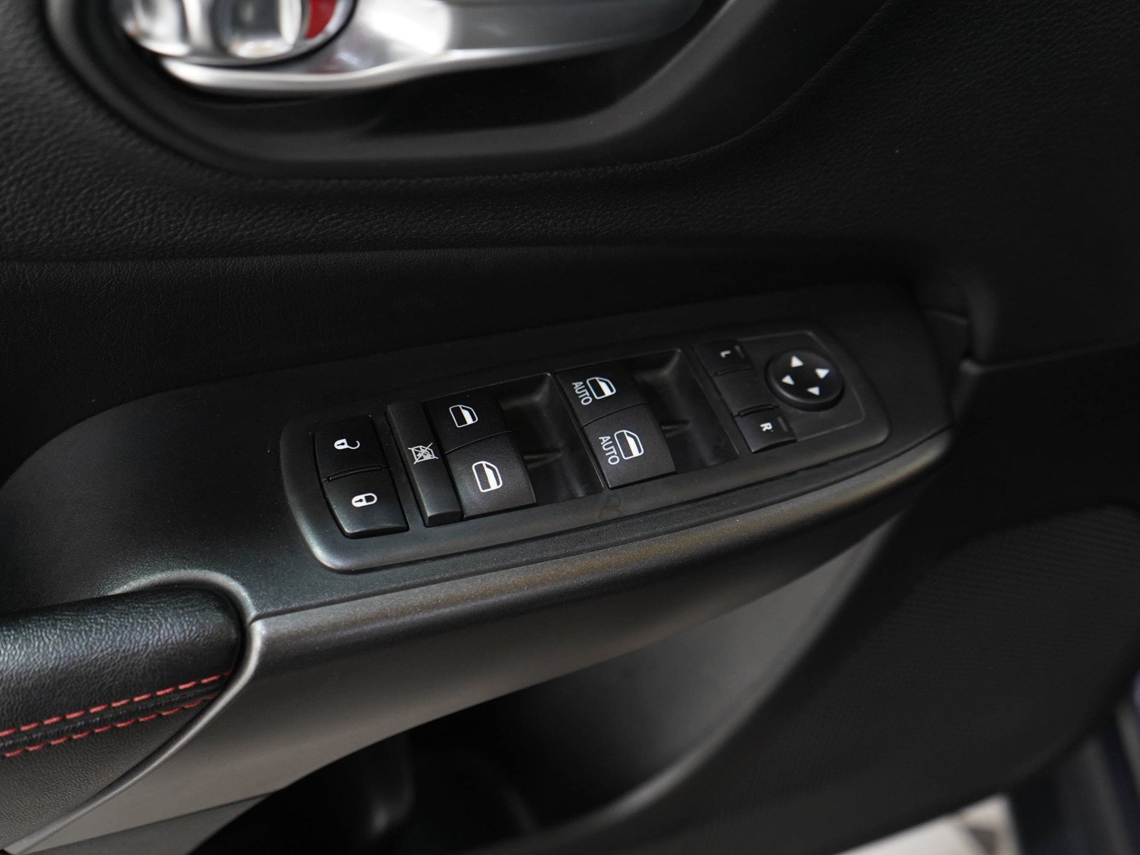 Used 2020 Granite Crystal Metallic Clearcoat Jeep Trailhawk image 19