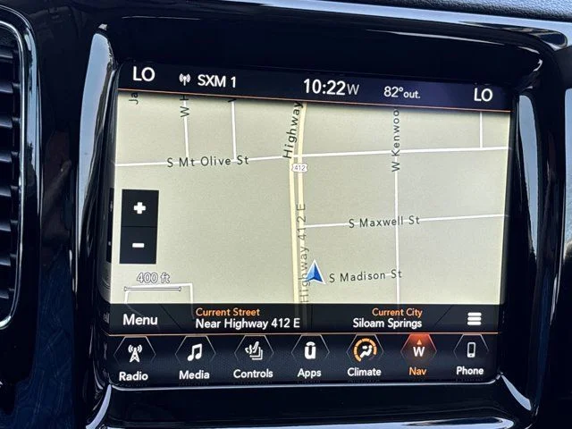 Used 2018 White Jeep Limited image 30