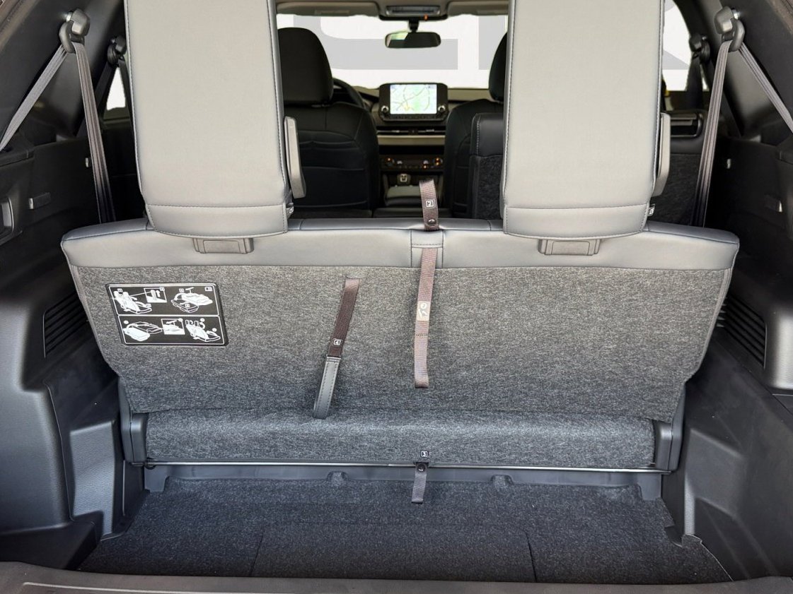 New 2026 Moonrock Gray Nissan SL image 16