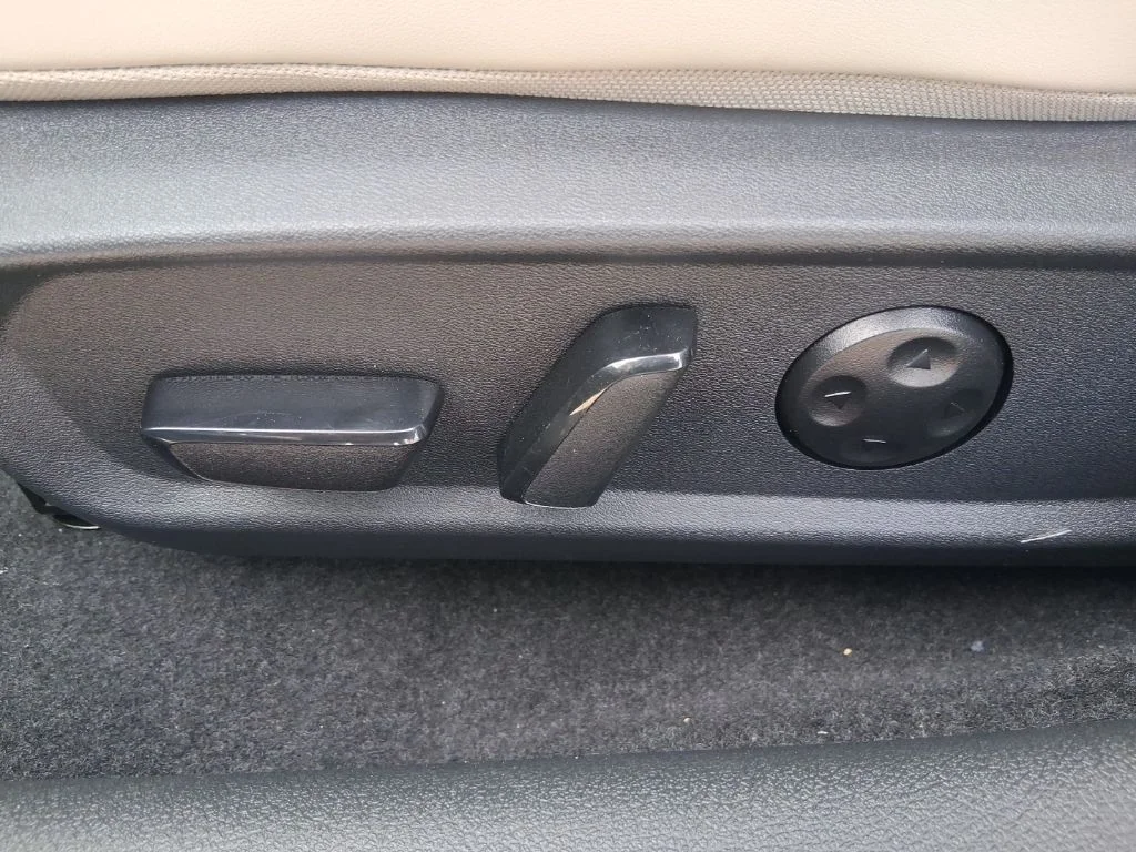 New 2026 Gun Metallic Nissan SL image 24