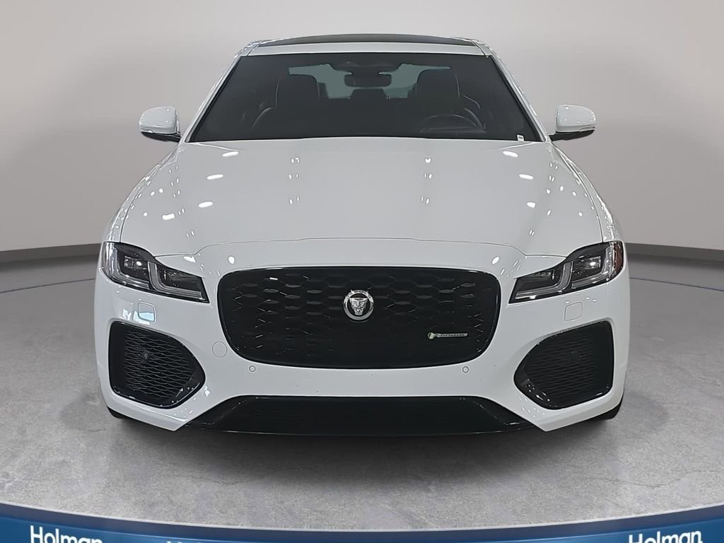 Used 2023 White Jaguar R-Dynamic SE image 3