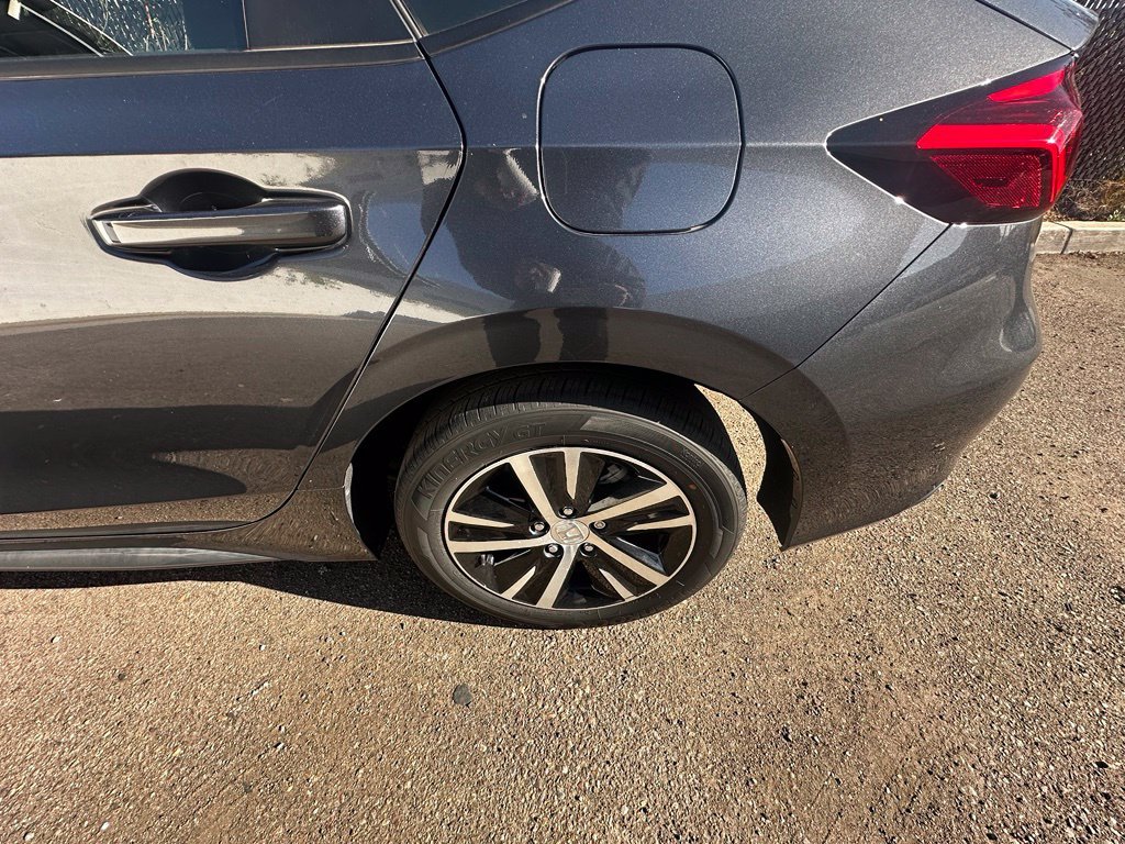 Used 2024  Honda LX image 17
