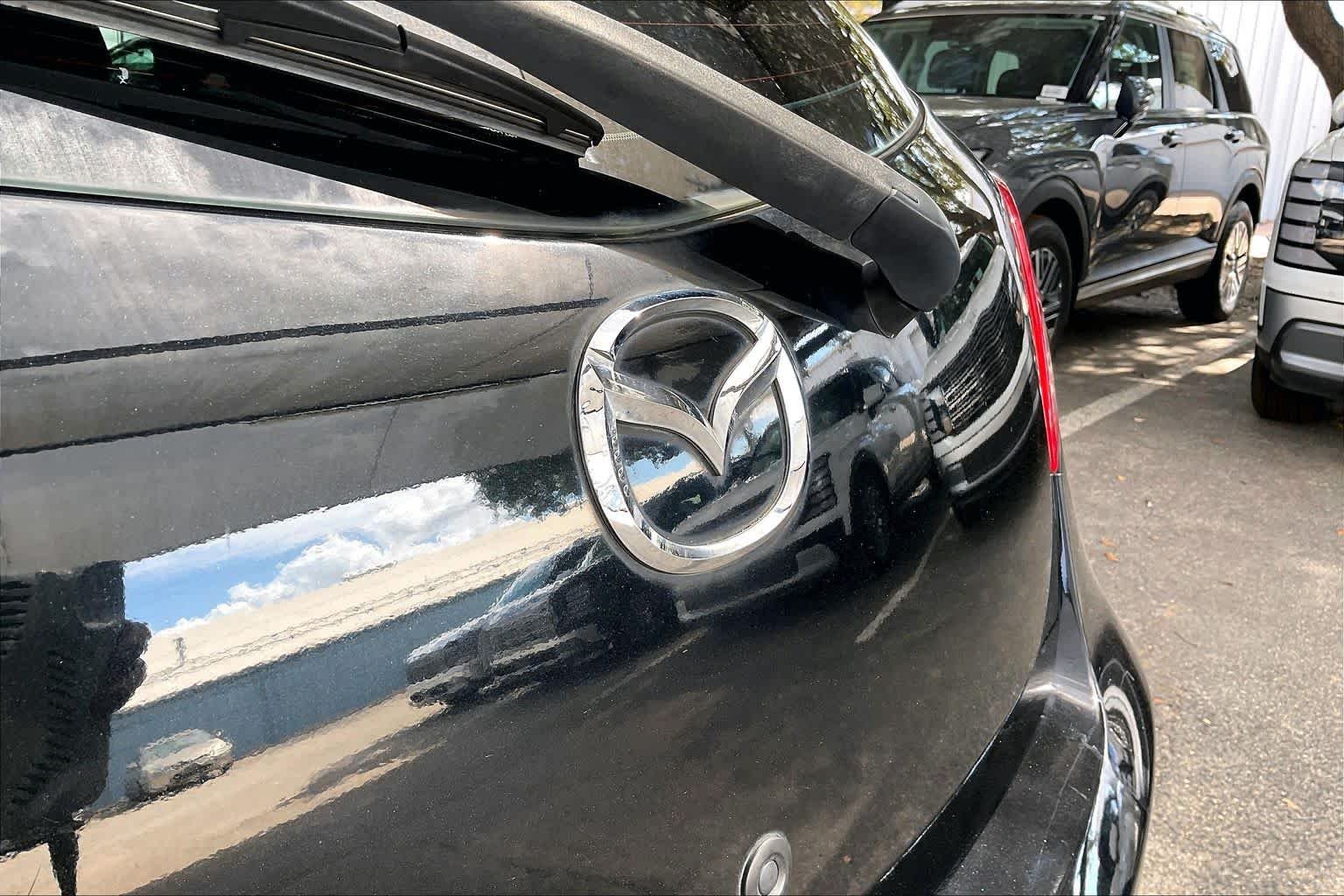 Used 2014 Jet Black Mazda Sport image 28
